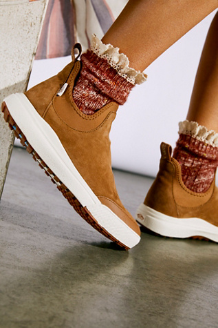 vans ultrarange 3d chelsea sneaker