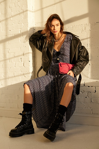 doc martens jadon 8 eye boots
