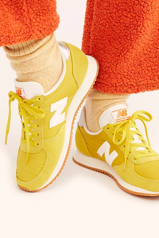 new balance free people
