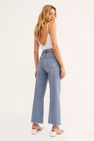 ribcage cropped flare levis