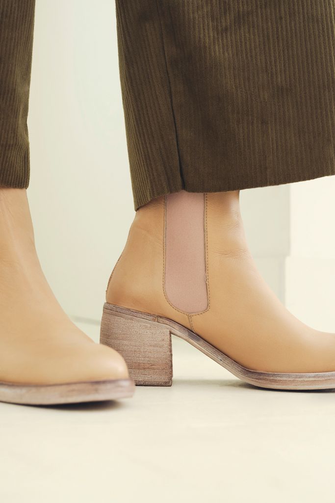 Essential Chelsea Boots Free People