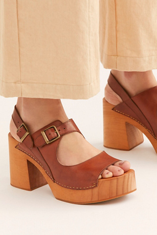 tan clogs