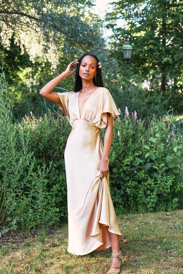 30 Gorgeous Wedding Guest Outfits