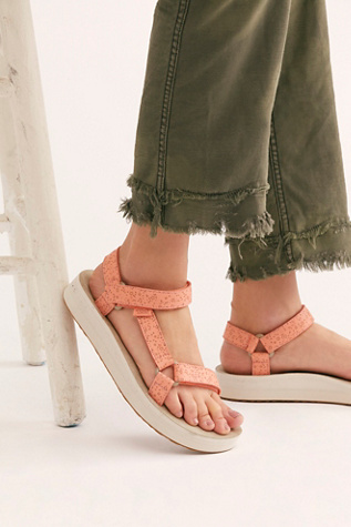 midform sandals