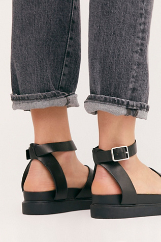 erin vagabond sandal