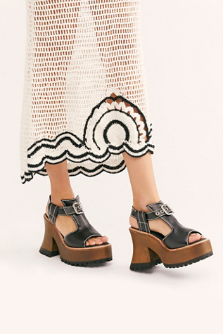 mollie platform clog