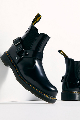 ankle dr martens