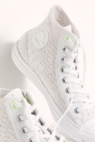 white crochet converse shoes