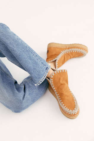 mou boots blue