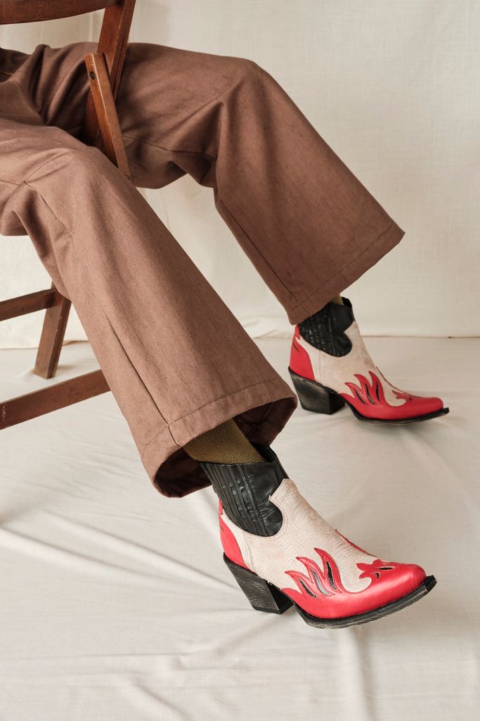 2020 boot trends for women - cowboy boots