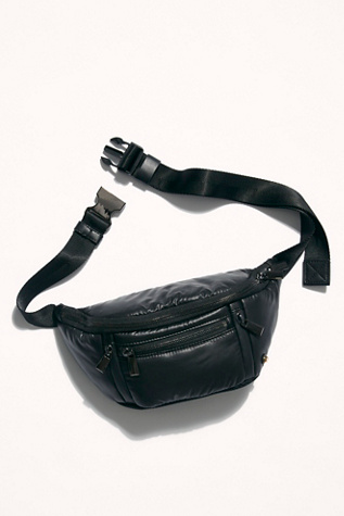 caraa sling bag