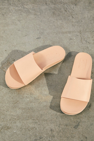 vans women's slide sandals