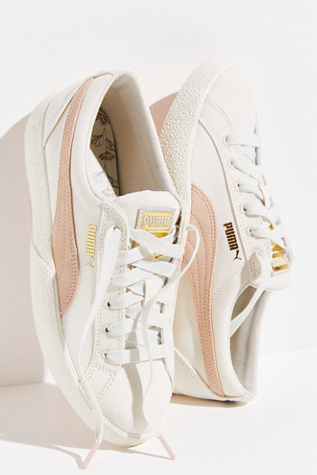 puma love in bloom