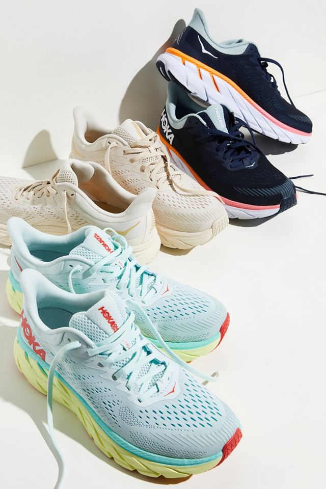hoka free shipping