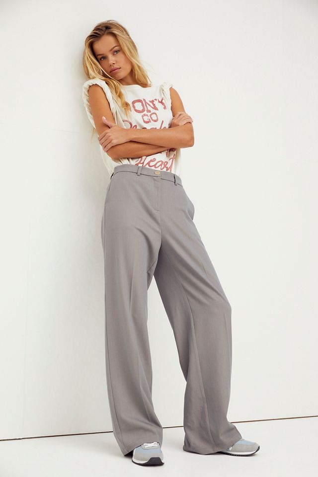 How to Wear Wide-Leg Pants in the Most Comfortable Way - YOUR TRUE