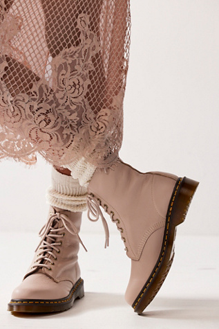 1460 Pascal Virginia Lace Up Boots