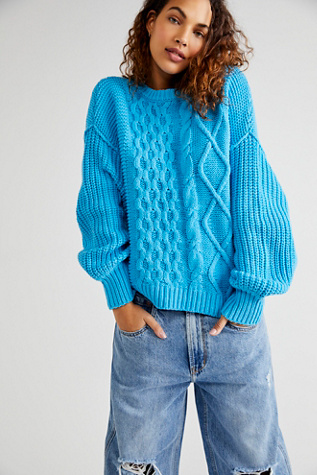 Dream Cable Crewneck Sweater