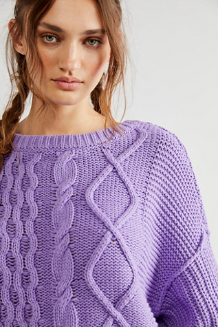 Dream Cable Crewneck Sweater