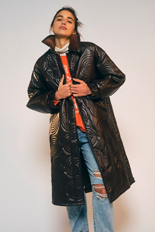 Cosmo Overcoat