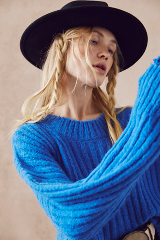 Evermore Pullover