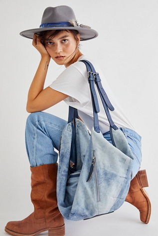 Dorado Distressed Hobo