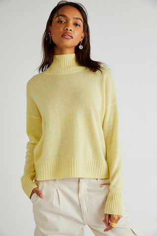 Poppy Cashmere Turtleneck