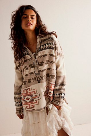 Arizona Sky Pullover