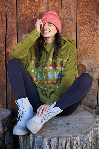 Powder Bunny Sweat