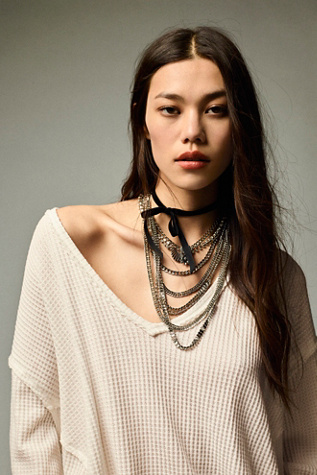 The Pistols Stacked Chain Choker