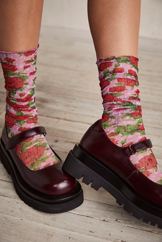 La Vie En Rose Sheer Socks