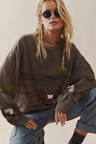 Running Horses Oversized Crewneck