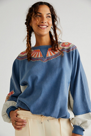 Sunbeaded Pullover