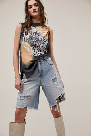 In The Moment Tee