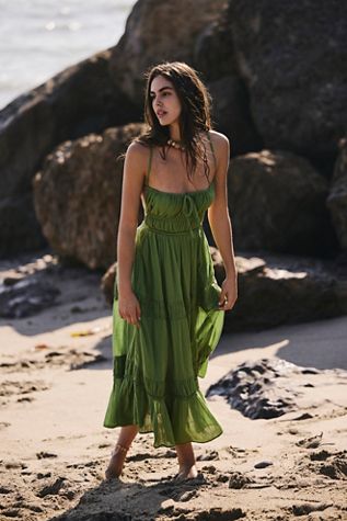 Taking Sides Maxi Dress