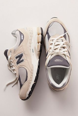 New Balance 2002r Sneakers