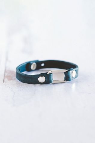 Giving Bracelets Mesa Leather Bracelet