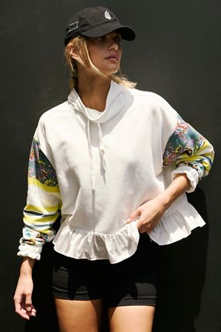 Sway Printed Pullover
