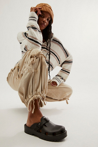 karlie_buckle_clog