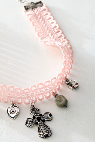 Lacey Nights Choker