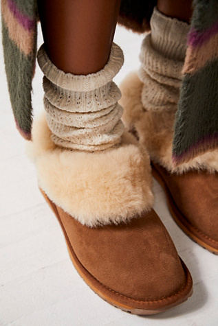 Emu Platinum Minotaro Slippers