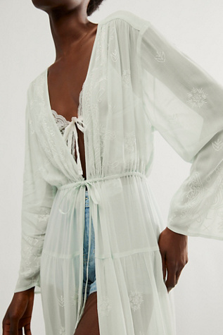 La Cienga Embroidered Kimono