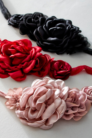 Valentine Flower Choker