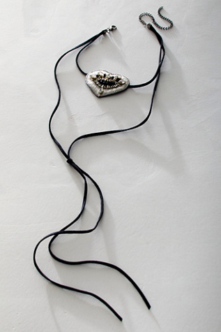 Isla Choker