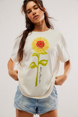 Painted Floral Sunflower Tee