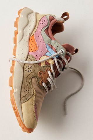 Ryn Sneakers