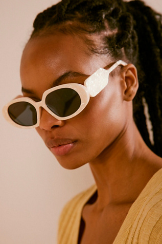Avalon Oval Sunnies