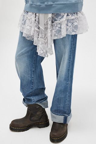 Dr. Martens Anistone Lo Boots