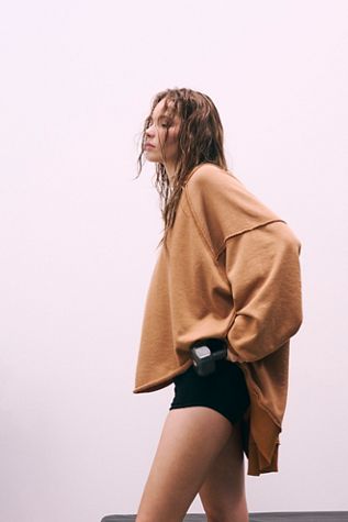 One To Beat Pullover
