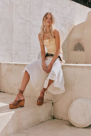 Front Row Wrap Clogs