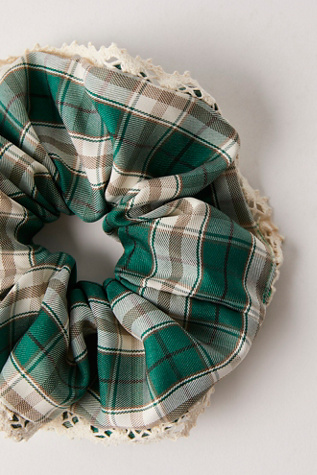 Stirling Plaid Jumbo Scrunchie